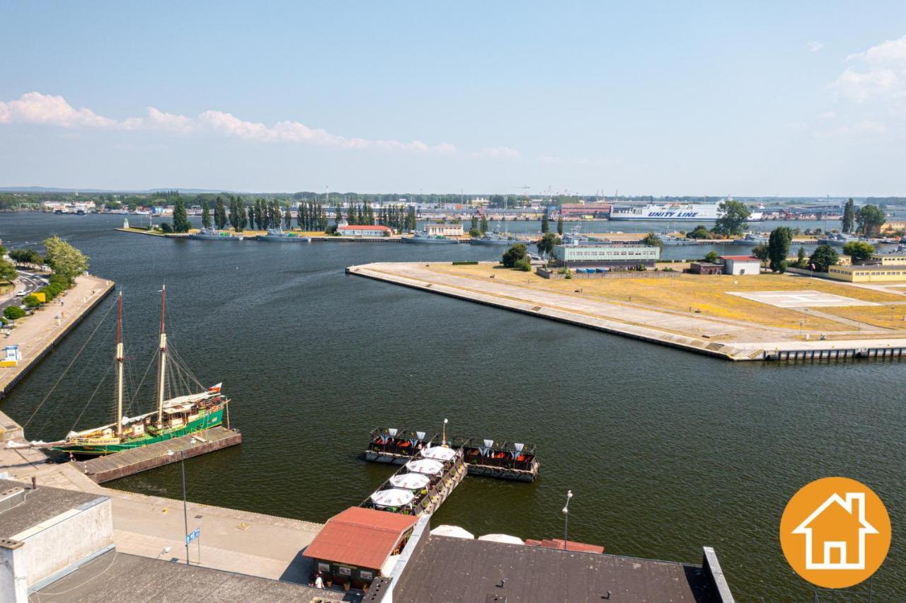 Apartament Z Widokiem Na Port - Visitopl Swinoujscie Bagian luar foto