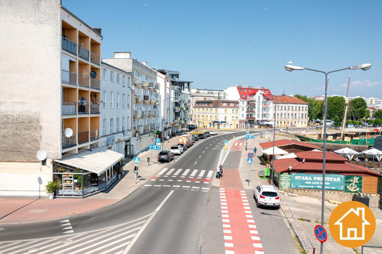 Apartament Z Widokiem Na Port - Visitopl Swinoujscie Bagian luar foto