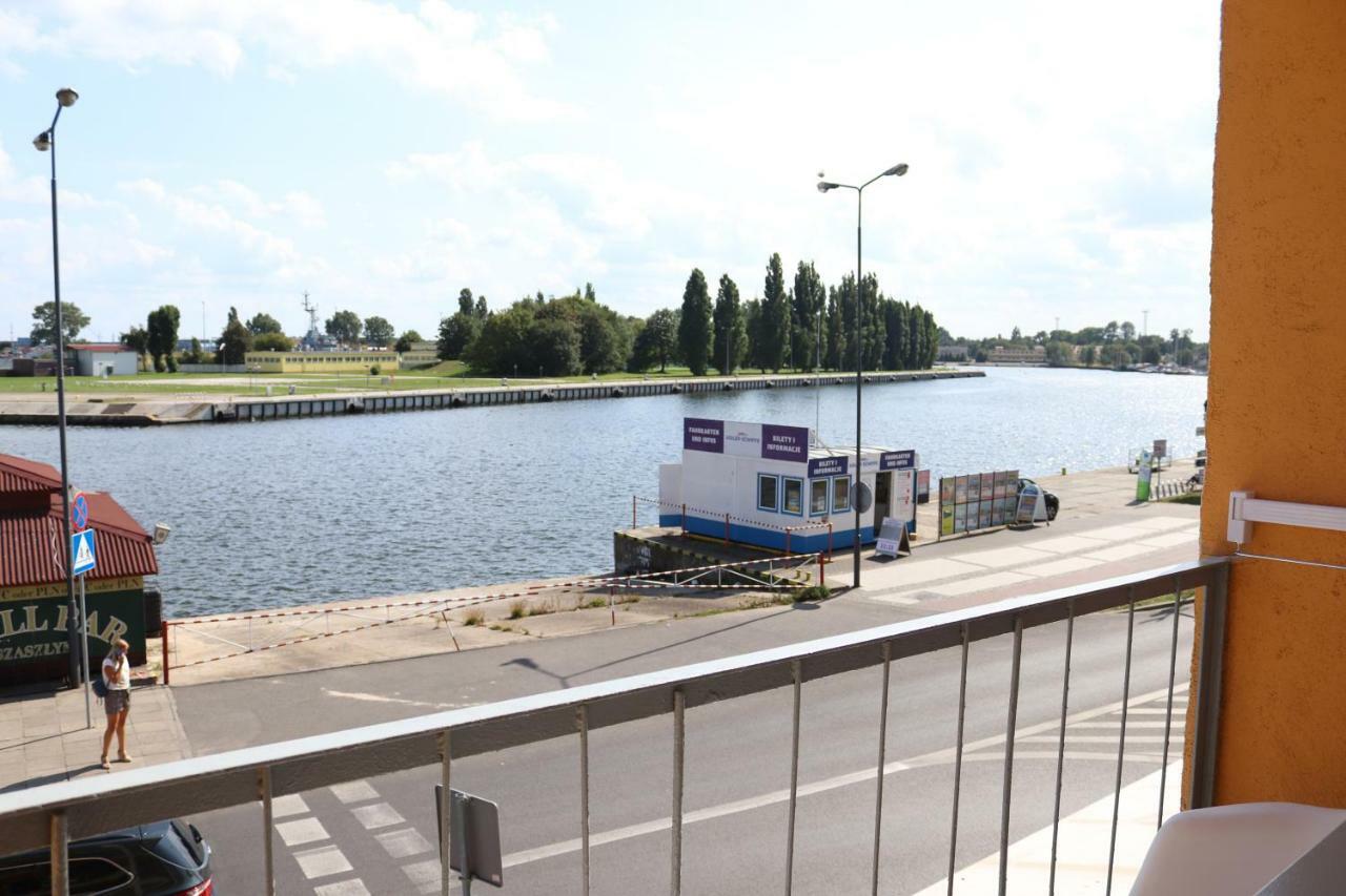 Apartament Z Widokiem Na Port - Visitopl Swinoujscie Bagian luar foto